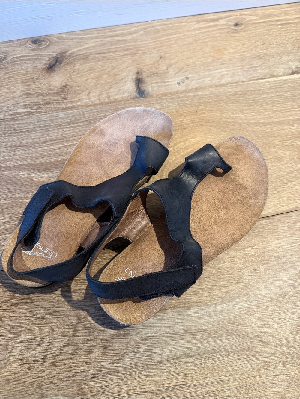 Dansko Reece Black Leather Toe-Post Slingback Sandals 37